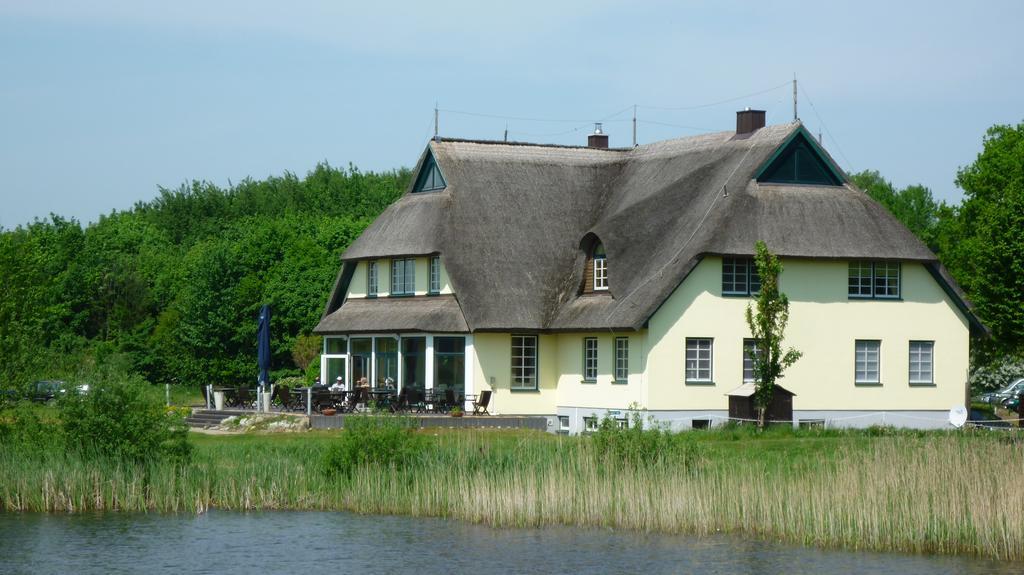 Golfcentrum Schloss Karnitz Ruegen Garz  Exterior photo