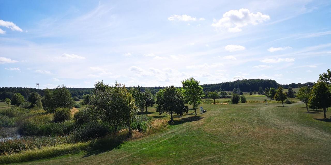 Golfcentrum Schloss Karnitz Ruegen Garz  Exterior photo